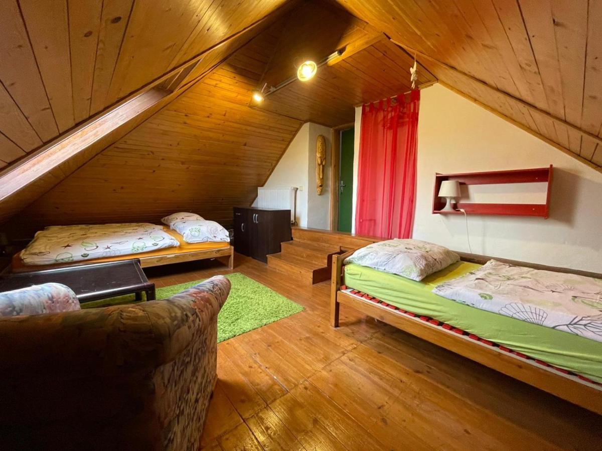 Keramický a výtvarný ateliér Konešín Konesin Exterior foto