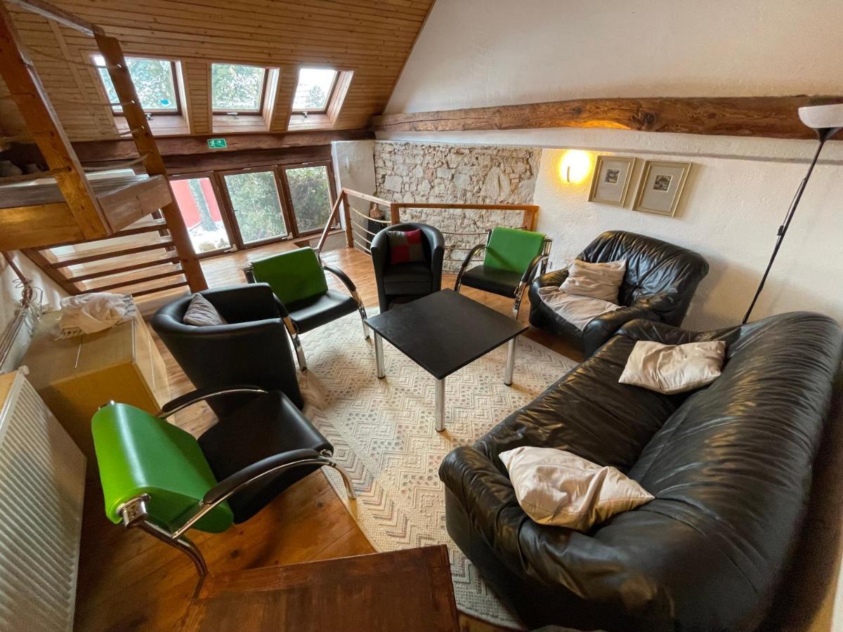 Keramický a výtvarný ateliér Konešín Konesin Exterior foto